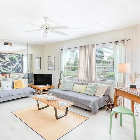 Carefree Cottage Clearwater Beach Exterior photo