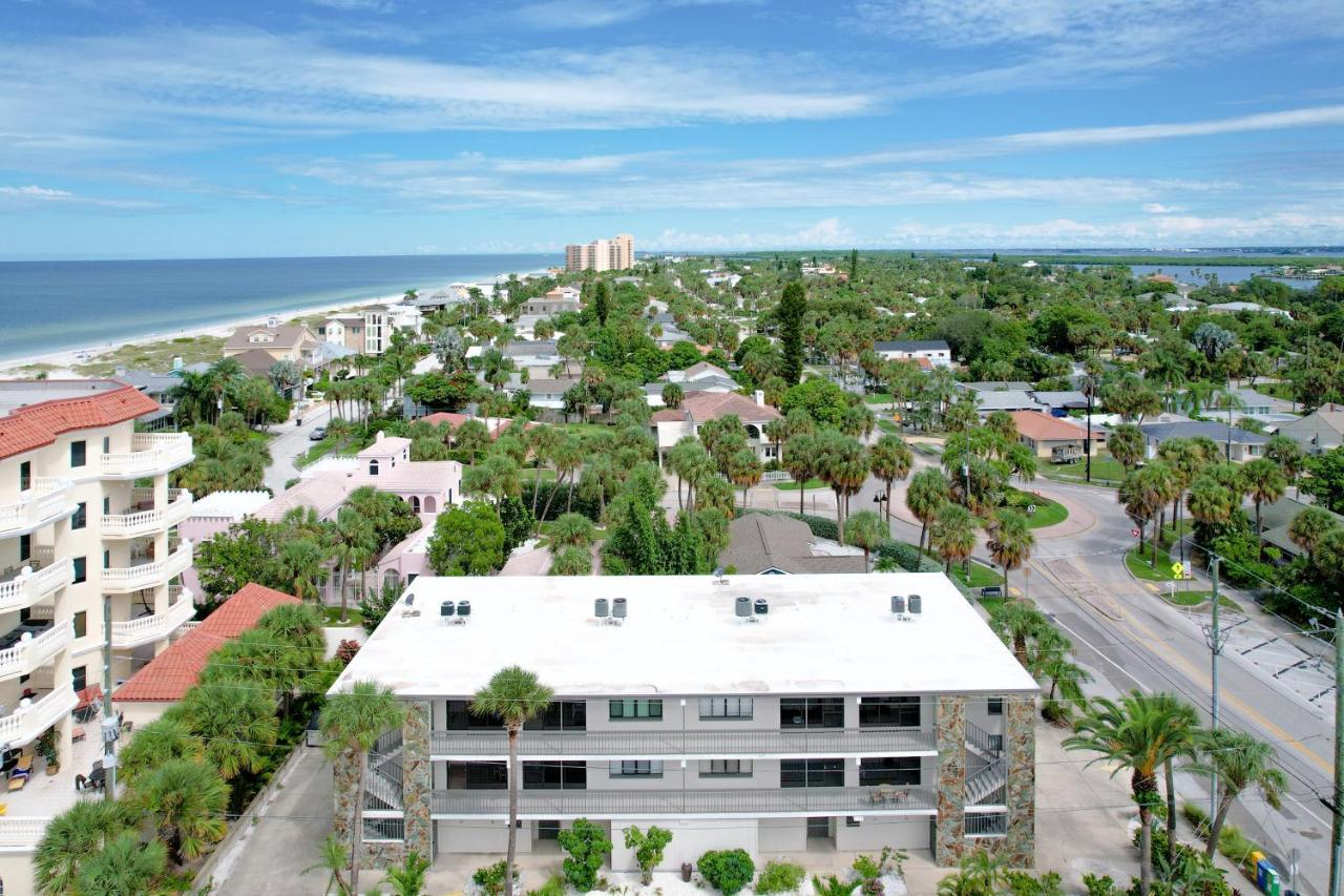 Carefree Cottage Clearwater Beach Exterior photo