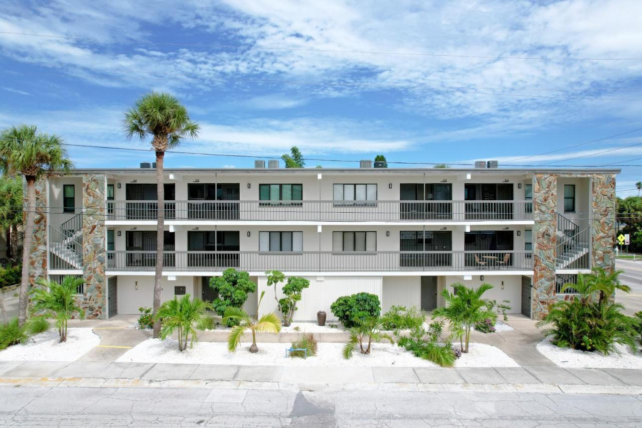 Carefree Cottage Clearwater Beach Exterior photo